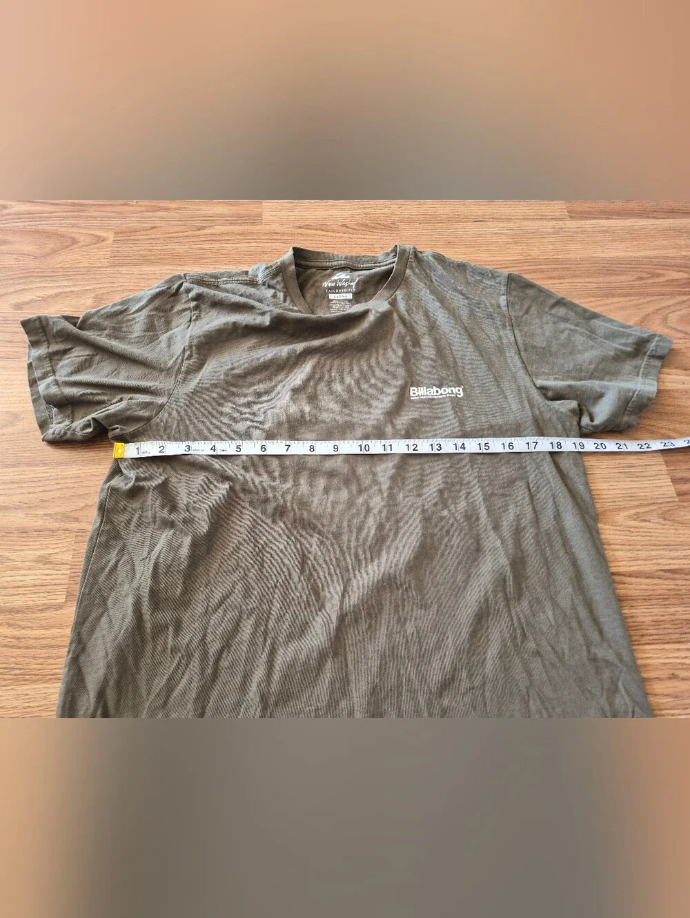 Billabong Wave Washed Tailored Fit Men's Cotton Short Sleeve Shirt